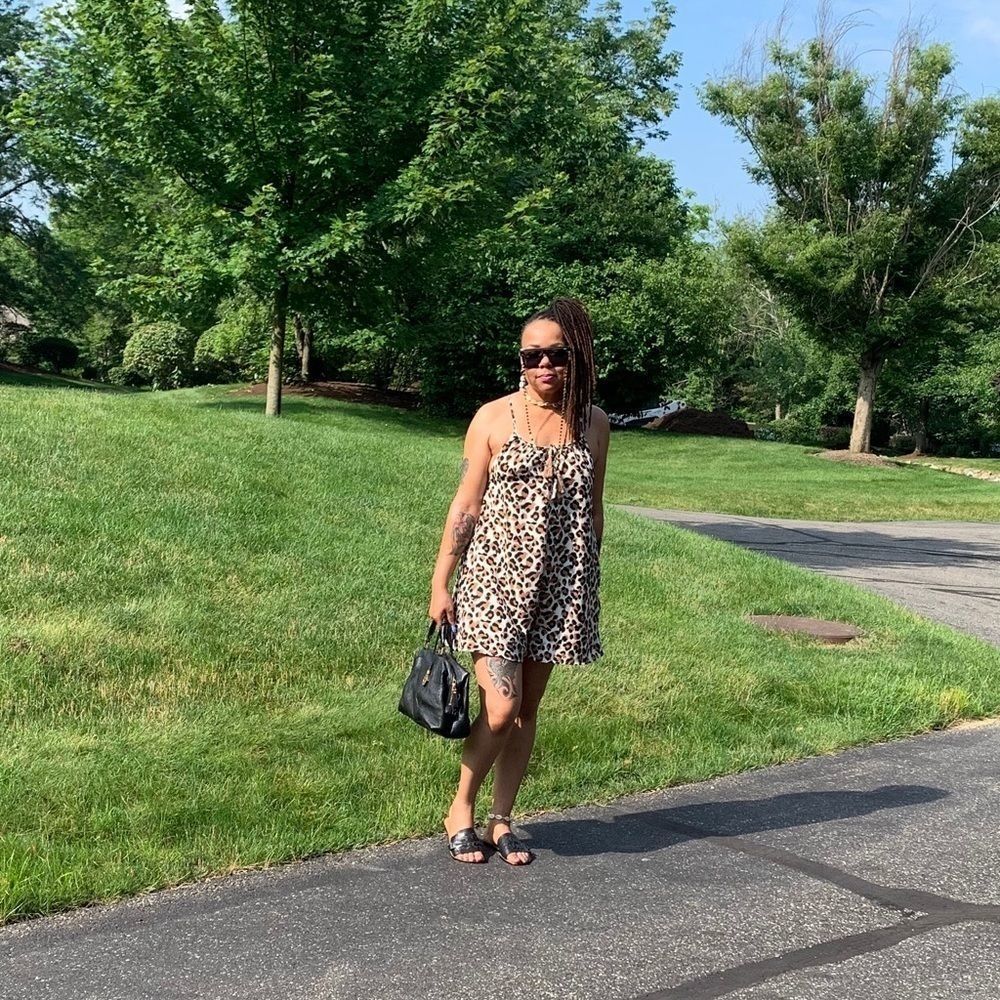 Leopard Print Romper - Picture 2 of 5
